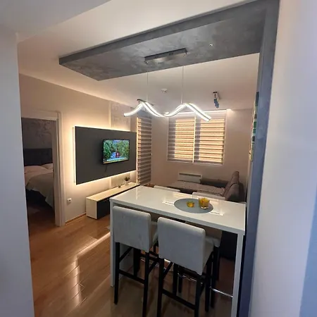 Jezero Apartment